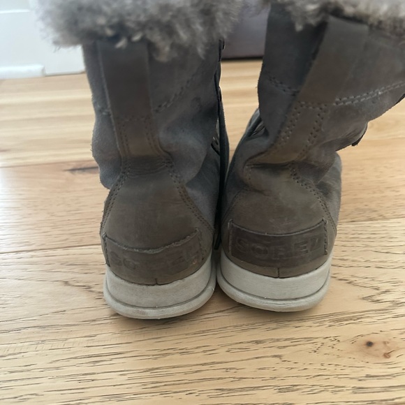 Sorel Women's Winter Boots - Picture 6 of 7